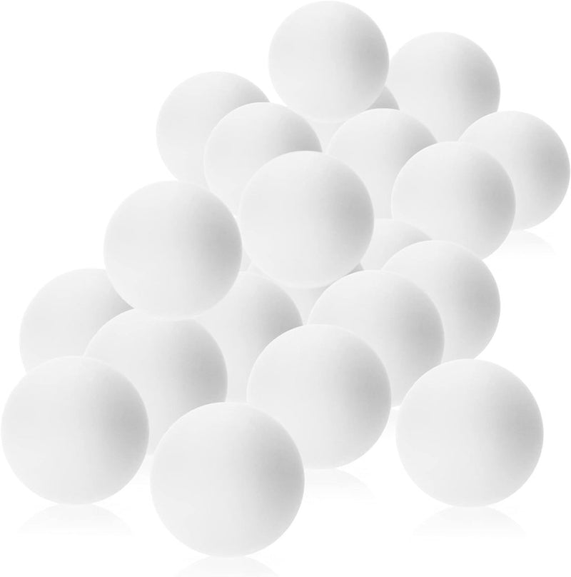 Laad afbeelding in Galerijviewer, Een set &quot;De perfecte set van 24 tafeltennisballen – Voor pingpong, bierpong en meer!&quot; is verspreid over een effen achtergrond, wat hun duurzaamheid en duurzaamheid benadrukt.

