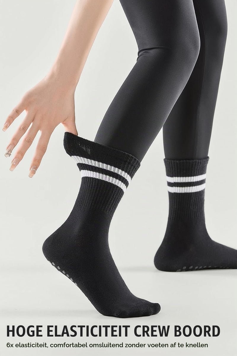 Laad afbeelding in Galerijviewer, Pilates antislip sokken 3 paar met siliconen grip – yoga sokken – fitness sokken
