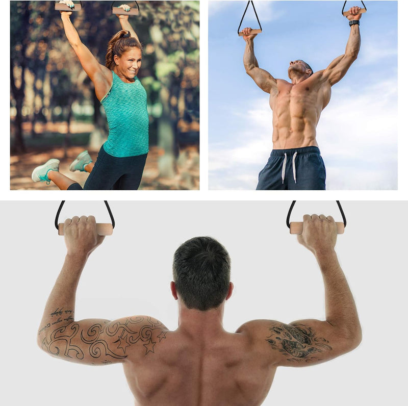 Laad afbeelding in Galerijviewer, Collage met twee mensen die &quot;Train effectief en natuurlijk met houten grip krachttrainers&quot; gebruiken op gymringen buitenshuis en een persoon die pull-ups doet, waarbij een natuurlijke trainingservaring wordt benadrukt op een witte achtergrond.
