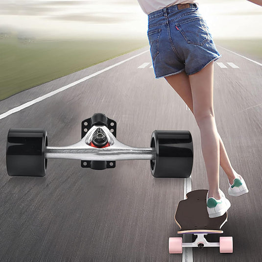 Skateboard truck set met wielen en lagers zwart