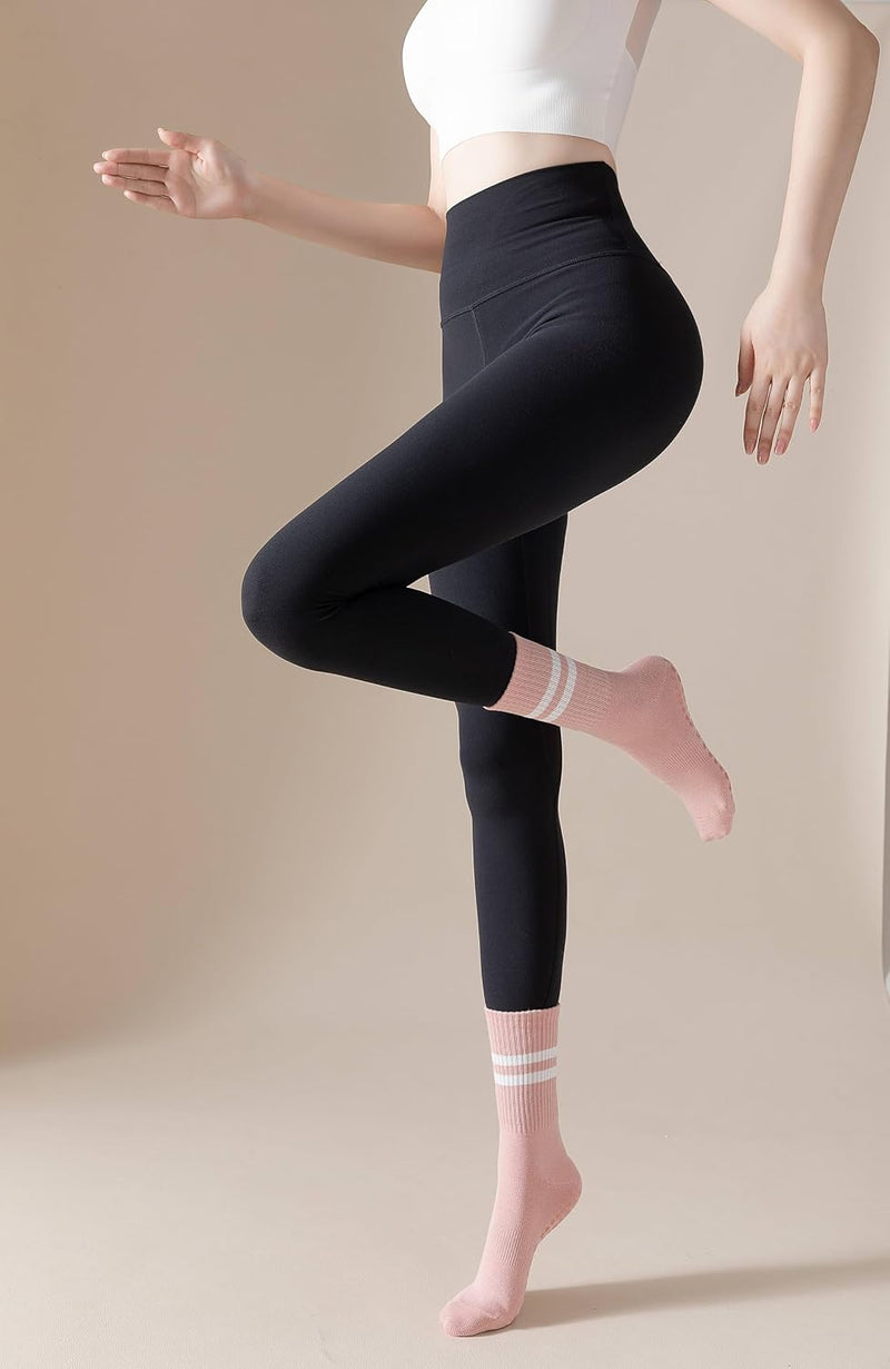 Laad afbeelding in Galerijviewer, Pilates antislip sokken 3 paar met siliconen grip – yoga sokken – fitness sokken
