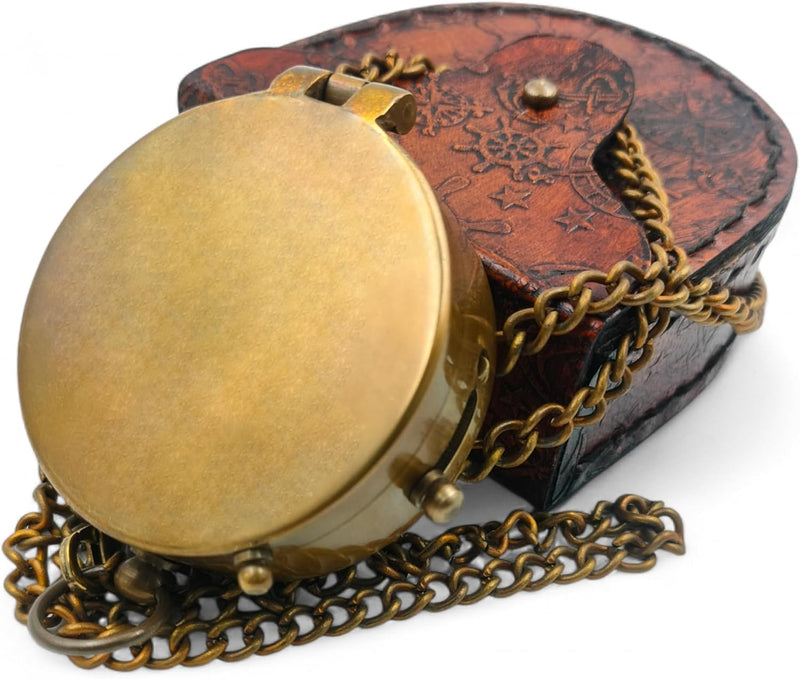 Load image into Gallery viewer, Messing Pocket Kompas Handgemaakte Volledig Functionele Antieke Nautisch Steampunk Kompas, Graveerbaar Met Lederen Case.
