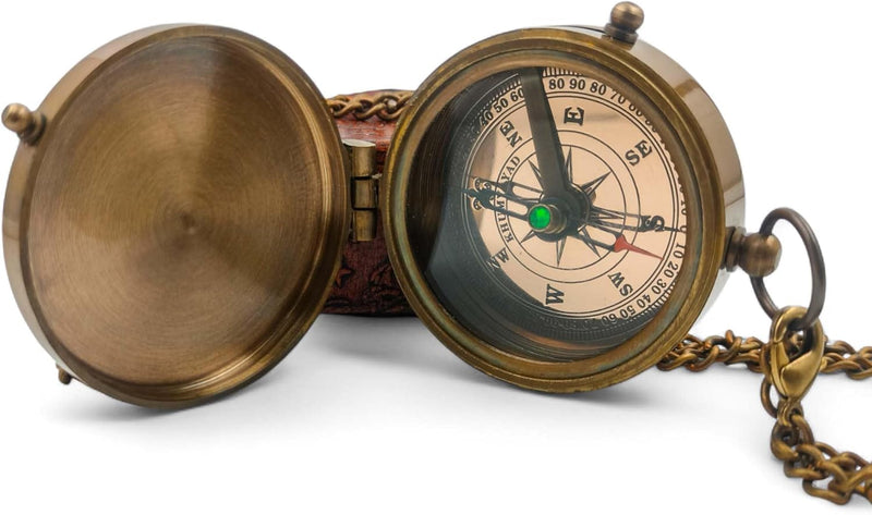 Load image into Gallery viewer, Messing Pocket Kompas Handgemaakte Volledig Functionele Antieke Nautisch Steampunk Kompas, Graveerbaar Met Lederen Case.
