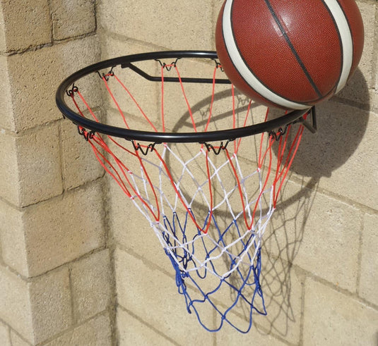 Officiële maat (45 cm) basketbal ring, net en muurbevestiging creolen. Geschikt voor volwassenen en kinderen