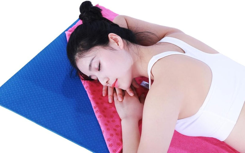 Laad afbeelding in Galerijviewer, Antislip sneldrogende yogahanddoeken (6 kleuren) met draagtas van mesh, extra lang (62 x 183 cm) - happygetfit.com
