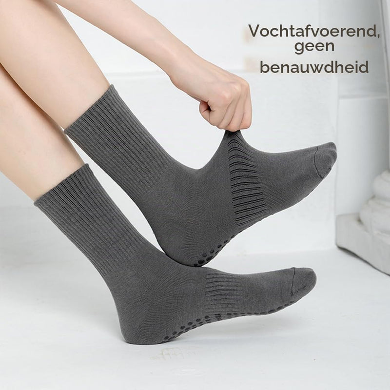 Load image in Gallery Viewer, Antislip yogasokken 4 paar van ademend katoen met siliconen grip en dubbele strepen voor pilates en dansen – gripsokken – balletslokken - happygetfit.com
