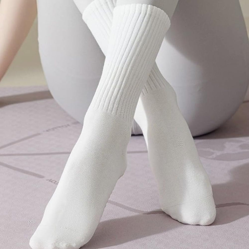 Load image in Gallery Viewer, Antislip yogasokken 4 paar van ademend katoen met siliconen grip en dubbele strepen voor pilates en dansen – gripsokken – balletslokken - happygetfit.com
