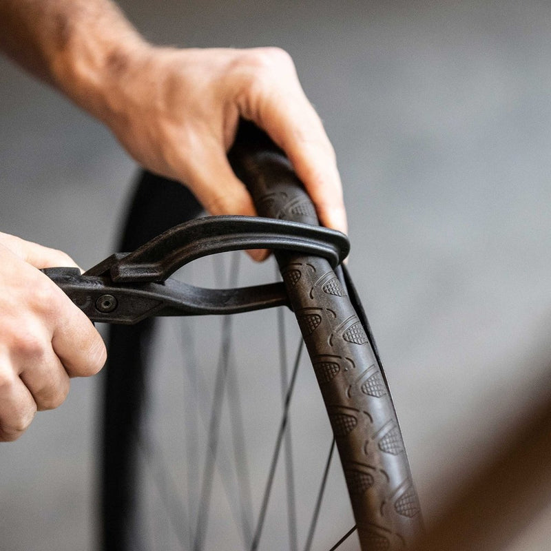 Laad afbeelding in Galerijviewer, BBB Cycling | Easy Tire Tire Tool for Bikes | BTL-78 - happygetfit.com
