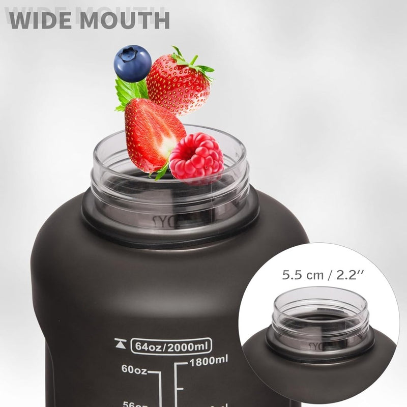 Laad afbeelding in Galerijviewer, 💧 Blijf gehydrateerd met deze 2 liter sportdrinkfles! - happygetfit.com
