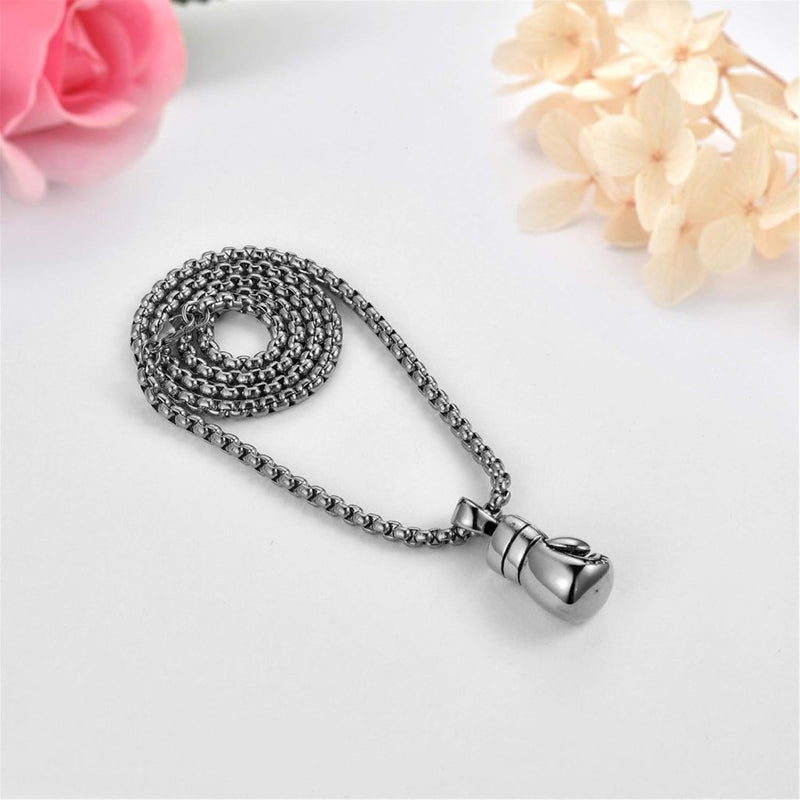 Laden Sie das Bild in Galerie -Viewer, Bokshandschoen ketting van roestvrij staal met hanger en karabijnsluiting – bokssieraden – sportketting - happygetfit.com

