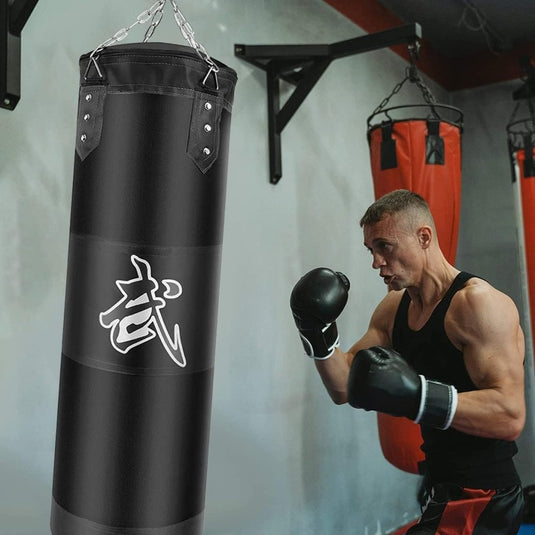 Bouw kracht en focus op met deze stevige hangende bokszakset voor thuis - happygetfit.com