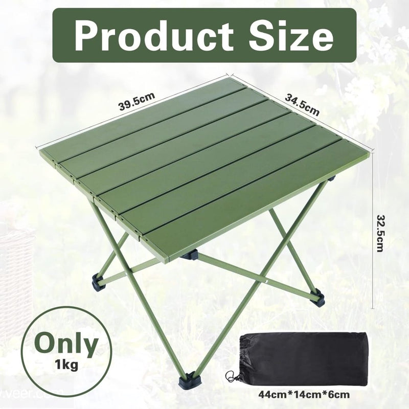 Load image into Gallery viewer, Ontdek de ultieme kampeerervaring met onze ultralichte groene vouwtafel van 39,5 x 34,5 x 32,5 cm en 1 kg, compleet met een zwarte draagtas van 44 x 14 x 6 cm en antislip voetkappen voor extra stabiliteit.
