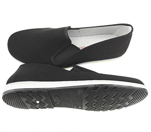 Laad afbeelding in Galerijviewer, Deze Chinese Traditionele Oude Peking Schoenen Kung Fu Tai Chi schoenen zijn instapschoenen, zwart met witte zolen, voorzien van een antislip rubberen zool en een zigzagpatroon.
