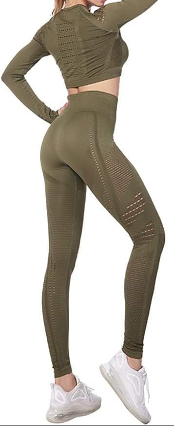 Load image into Gallery viewer, Dames yoga set 2-delig met crop top en legging - happygetfit.com
