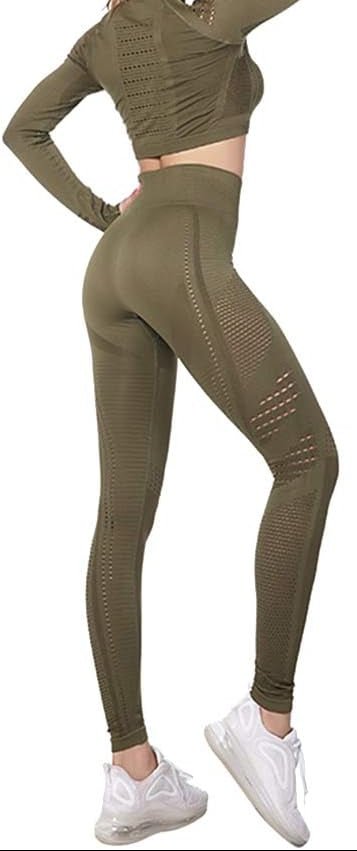 Load image into Gallery viewer, Dames yoga set 2-delig met crop top en legging - happygetfit.com
