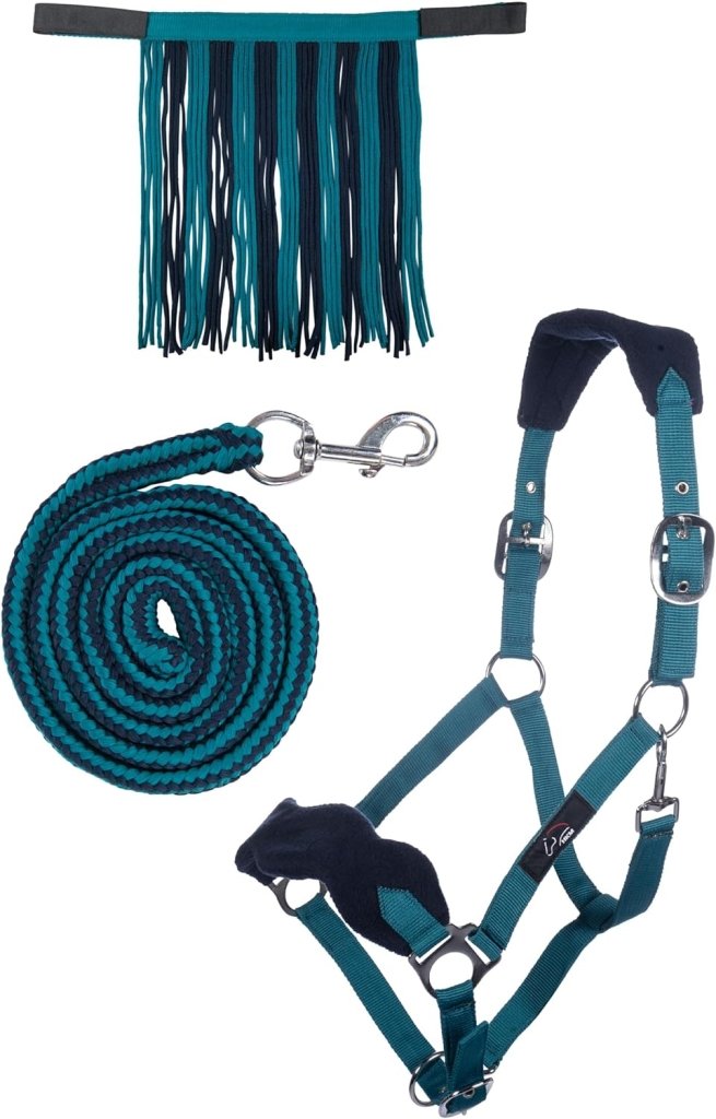 Laad afbeelding in Galerijviewer, Ontdek het beste halster met draadslot voor uw paard. Het is gemaakt van hoogwaardig polyester en heeft een gevoerd neus- en nekstuk, een frontriem met franjes en een bijpassend leidkoord met metalen onderdelen en gespen.
