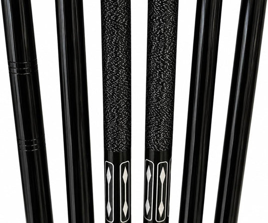 John West Biljartset – wandhouder + 2 professionele staarten + 2 standaard staart + 2 korte staarten - happygetfit.com