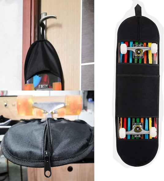 De stijlvolle en duurzame longboard opbergtas, gemaakt van waterdicht Oxford-stof, hangt aan een deurkruk. Hij is open om een kleurrijk skateboard, close-up beelden van de wielen en een ritsvak te tonen - perfect voor veilig skateboard vervoeren in alle weersomstandigheden.