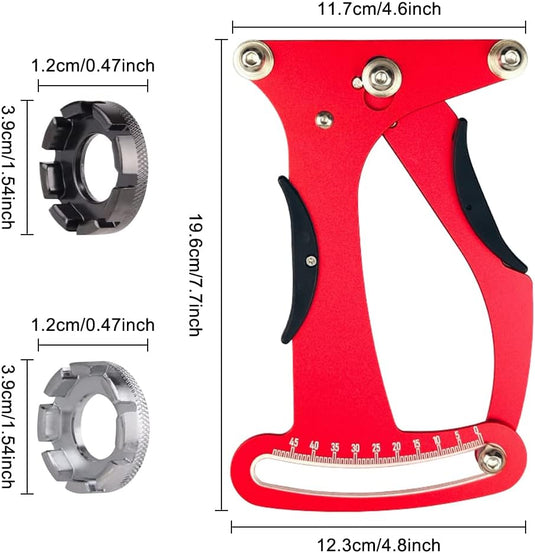 De "Meet en optimaliseer je fietsspanning met deze spaakspanningsmeter!" in de kleuren rood en zilver biedt nauwkeurige metingen voor het optimaliseren van de wielprestaties, met twee ronde connectoren (1,2 cm en 3,9 cm) voor het afstellen van fietsspaken en meetafmetingen van 19,6 cm x 12,3 cm x 11,7 cm.