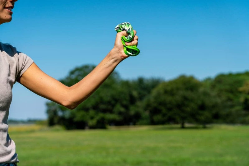 Laden Sie das Bild in Galerie -Viewer, Opvouwbare siliconen frisbee 15 cm – zachte werpschijf voor binnen en buiten - happygetfit.com
