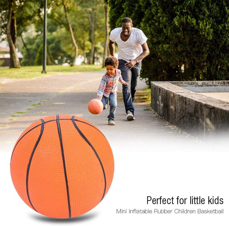 Load image into Gallery viewer, Een volwassene en een kind spelen basketbal op een parkpad. Op de voorgrond staat een grote mini-basketbal. De tekst luidt: &quot;🏀 Perfecte mini-basketbal voor jonge spelers! Gemaakt van duurzaam rubber en ideaal voor kinderen.
