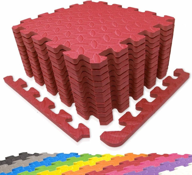 Laad afbeelding in Galerijviewer, Stapels van in elkaar grijpende rode schuimtegels en randstukken worden getoond boven kleurrijke puzzelmatten voorbeelden in zwart, grijs, blauw, groen, geel, oranje en rood. Ideaal voor het maken van veelzijdige oppervlakken, de Sportmatten puzzelset is perfect voor fitnessliefhebbers die op zoek zijn naar bescherming.
