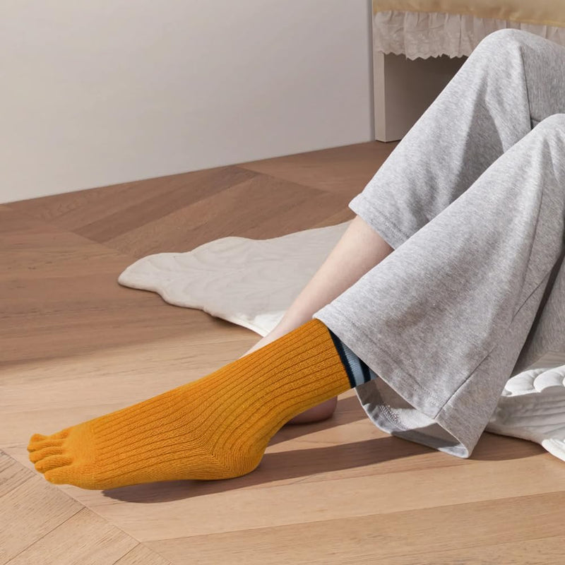 Bild im Galerie-Viewer laden, Teensokken dames van ademend katoen met vijf afzonderlijke tenen en korte pasvorm voor hardlopen en fitness – vingersokken – sportsokken - happygetfit.com
