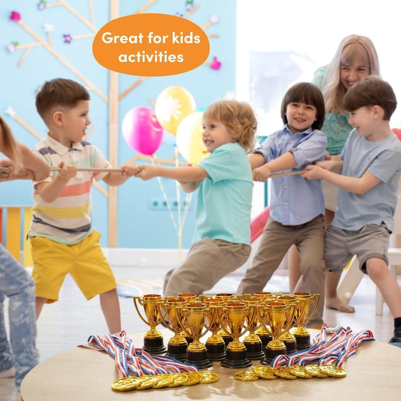 Laad afbeelding in Galerijviewer, THE TWIDDLERS 24 stuks trofeeën en medailles voor kinderverjaardagsfeest, schoolsport, toernooi en Halloween-kostuumfeesten, gastgeschenken en beloningen - happygetfit.com
