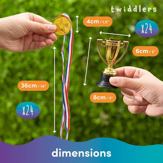 THE TWIDDLERS 24 stuks trofeeën en medailles voor kinderverjaardagsfeest, schoolsport, toernooi en Halloween-kostuumfeesten, gastgeschenken en beloningen - happygetfit.com