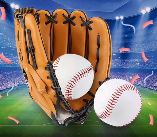 Een honkbalhandschoen biedt plaats aan twee "⚾ Train als een pro met deze zachte honkballen!" op een veld, omgeven door stadionverlichting en confetti op de achtergrond.