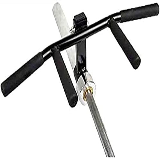 De Ontdek de veelzijdigheid en duurzaamheid van de barbell T-bar row is voorzien van zwarte handvatten en een zilveren houder, ideaal voor krachtoefening tijdens gewichthefsessies.