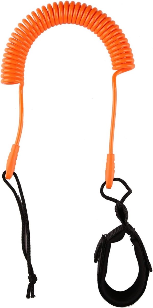 Laad afbeelding in Galerijviewer, Een oranje opgerolde veiligheidslijn gemaakt van hoogwaardige materialen met een zwarte verstelbare polsband en bevestigingslus, bekend als de Coiled SUP leash: de veiligste manier om van het water te genieten.
