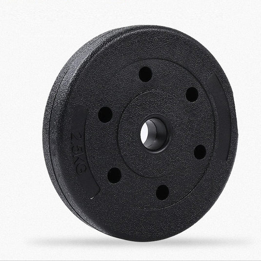 Een gewichtsschijf van 2,5 kg met vijf gaten, geplaatst op een witte achtergrond, ideaal voor het verbeteren van uw professionele bicepstraining met behulp van "De perfecte SZ curlstang voor een sterkere biceps".