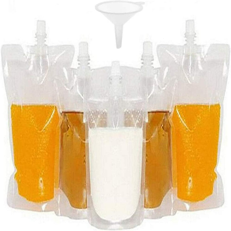 Load image into Gallery viewer, Vijf transparante, lekvrije Staande drinkzakken met oranje en witte vloeistoffen zijn voorzien van bovenuitloop. Deze staande drinkzakjes zijn gemaakt van BPA-vrije materialen en hebben een trechter erboven.
