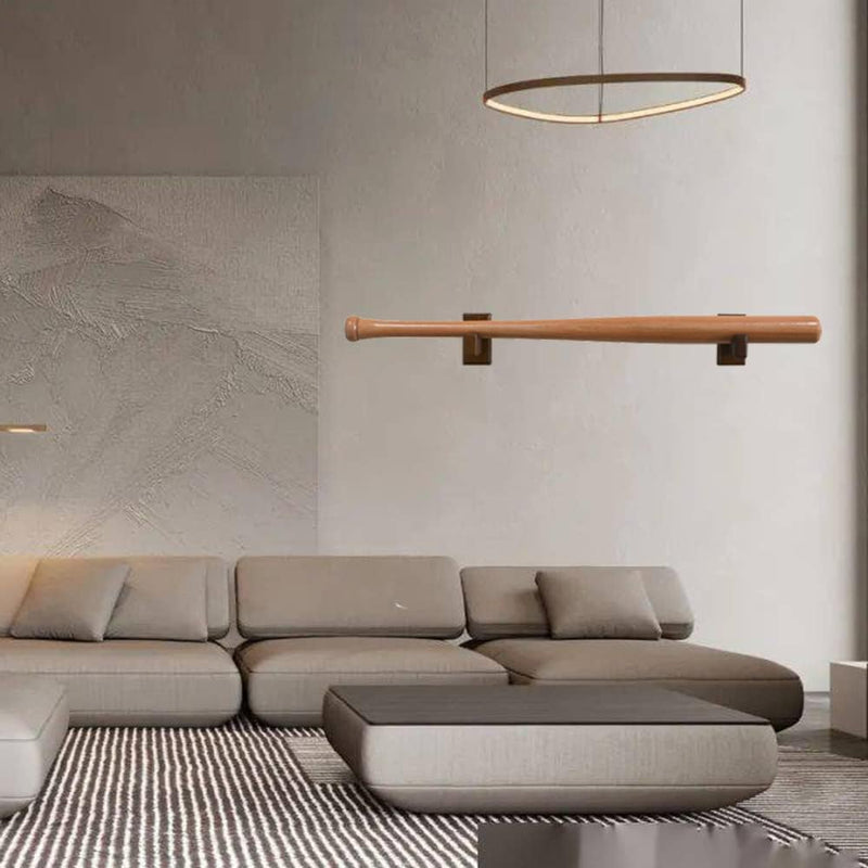 Laad afbeelding in Galerijviewer, Modern woonkamerinterieur met minimalistische bank en stijlvolle hanglampen met massieve bamboe honkbalknuppel muursteunen: de perfecte manier om je collectie te presenteren.
