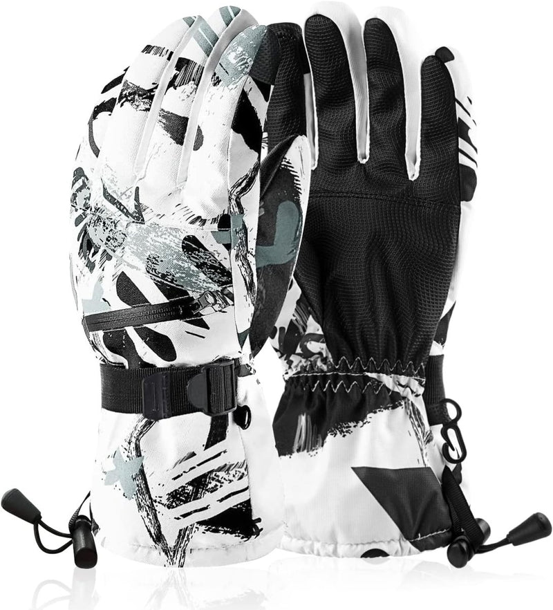 Laad afbeelding in Galerijviewer, Houd je handen warm en geniet van de wintersport met deze skihandschoenen. Ze zijn wit en zwart met abstracte patronen, hebben verstelbare polsbanden en koorden voor bevestiging, bieden touchscreen-functionaliteit om verbonden te blijven, en houden je handen droog dankzij het waterdichte ontwerp.
