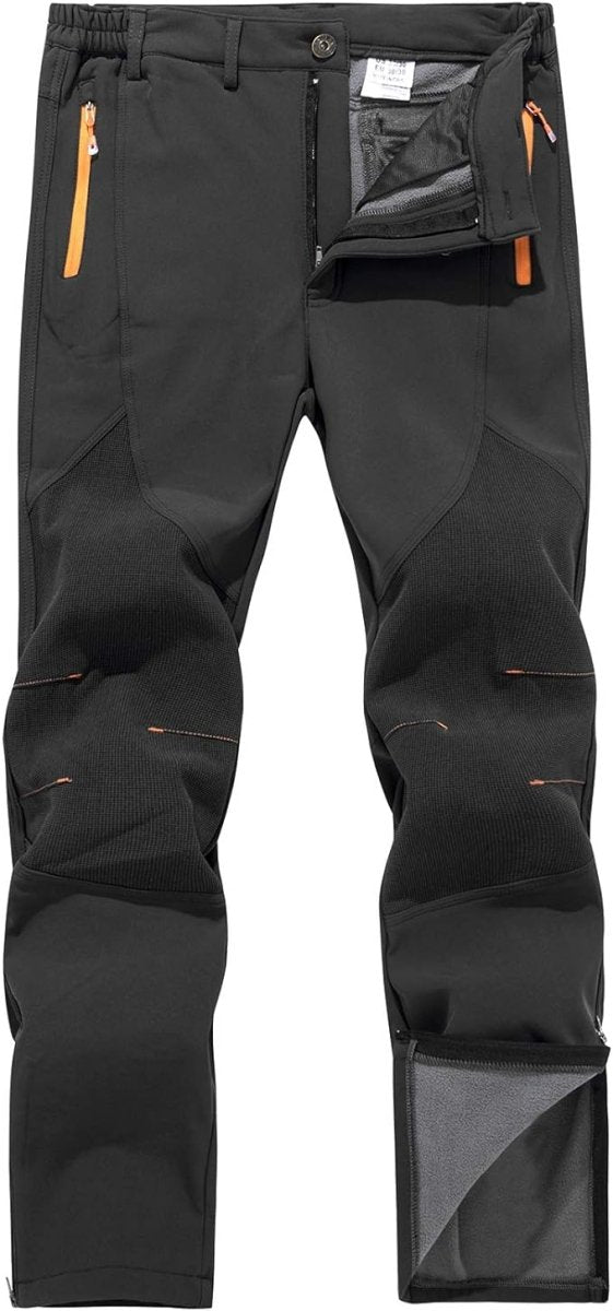 Laad afbeelding in Galerijviewer, Zwarte cargobroek met oranje ritsen, meerdere zakken en verstevigde kniestukken - ideaal als &quot;Houd je warm en comfortabel in de koude met de heren wandel en skibroek!&quot; waterbestendige wandel- en skibroek.
