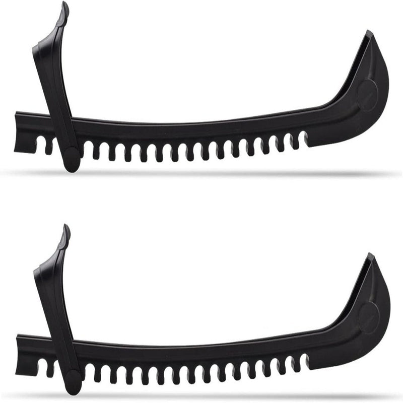 Laad afbeelding in Galerijviewer, Het product &quot;Schaatsbeschermers: houd je schaatsen in topconditie&quot; omvat twee zwarte plastic beschermers met verstelbare gespen ter bescherming tegen slijtage, weergegeven op een witte achtergrond.
