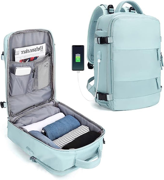 De "De ultieme reisrugzak voor elk avontuur", gemaakt van duurzaam polyester, is lichtblauw en voorzien van een USB-oplaadpoort. Het organiseert efficiënt kleding en apparaten binnenin, terwijl het een strak uiterlijk behoudt wanneer het gesloten is.