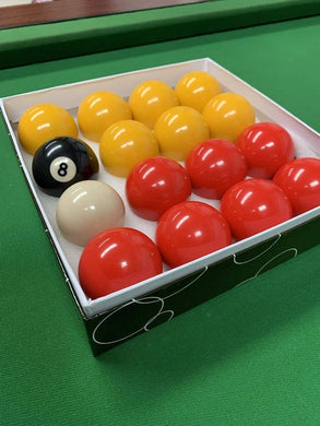 Snookerballenset: de perfecte keuze voor elke speler, bevat hoogwaardige materialen. Inclusief gele, rode ballen, een zwarte 8-bal en een witte cuebal; geschikt voor standaard Britse pooltafels.