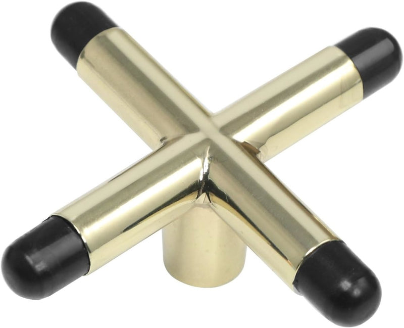 Load image into Gallery viewer, Een goudkleurig metalen kruis met ronde zwarte rubberen uiteinden, mogelijk lijkend op een deurklink of knoponderdeel, is creatief ontworpen als onderdeel van een accessoireset voor &quot;Snooker tafelsteunen: verbetering je spel met precisie en stabiliteit met deze keubruggen.
