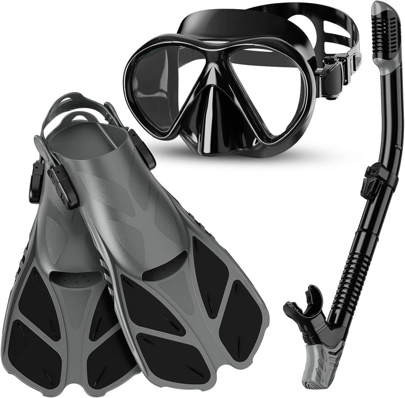 Laad afbeelding in Galerijviewer, Ontdek de onderwaterwereld met onze snorkelset voor volwassenen, bestaande uit grijze vinnen, een zwarte droge snorkel met spatbescherming en mondstuk, en een zwart duikmasker met verstelbare bandjes en gehard glas.
