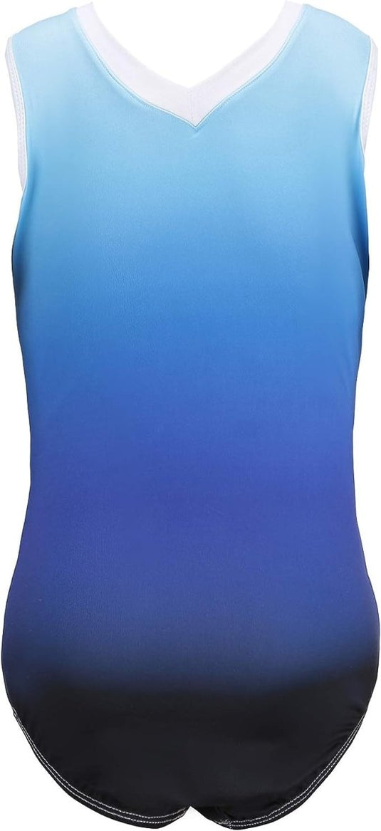 Een mouwloos turnpakje voor meisjes, met een verloop van licht naar donkerblauw, perfect voor turntraining. Dit comfortabele sportkledingstuk biedt stijl en functionaliteit voor jonge atleten.